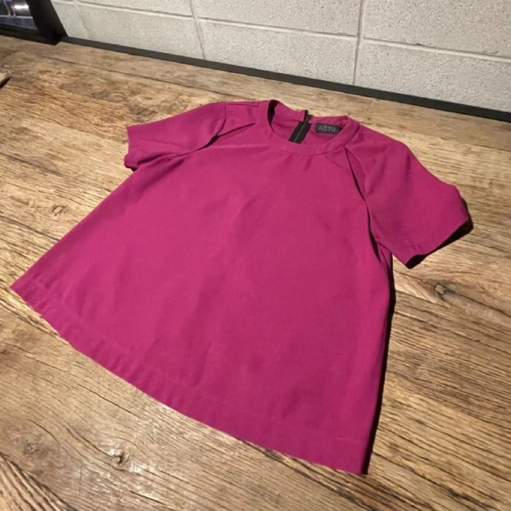 ASTR blouse top cut outs with back zipper